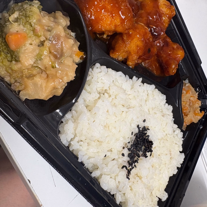 午前中終了✨

遊んでくれたお兄さんたちありがとう😊

お弁当食べて午後も待ってます❤︎