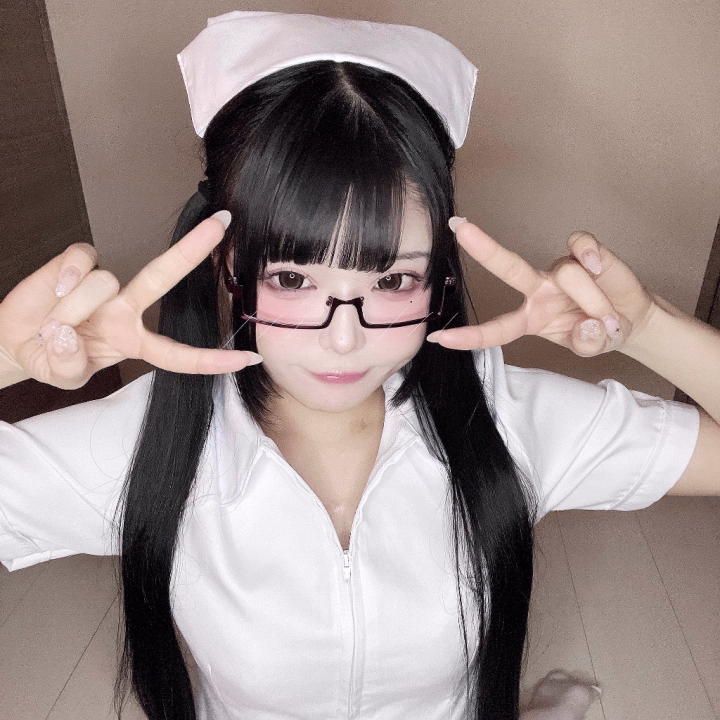 こんばんは！

こよいです！

19日〜24日までのコスプレ決まりました‼️

ご要望の多かったナースにしました🎶

写真に使ってるものとは違うものを着ますが、似合うと思う🎶

楽しみにしててね︎💕︎
そして、なにより見にきて欲しい💝

お店のハロウィンコスプレ期間は19日〜23日と26日〜31日までですが、こよいは間の24日、25日も着ます！

後半の25日〜31日のコスプレはまだ考え中なので、続報をお待ちください🎶

では、おやすみ！