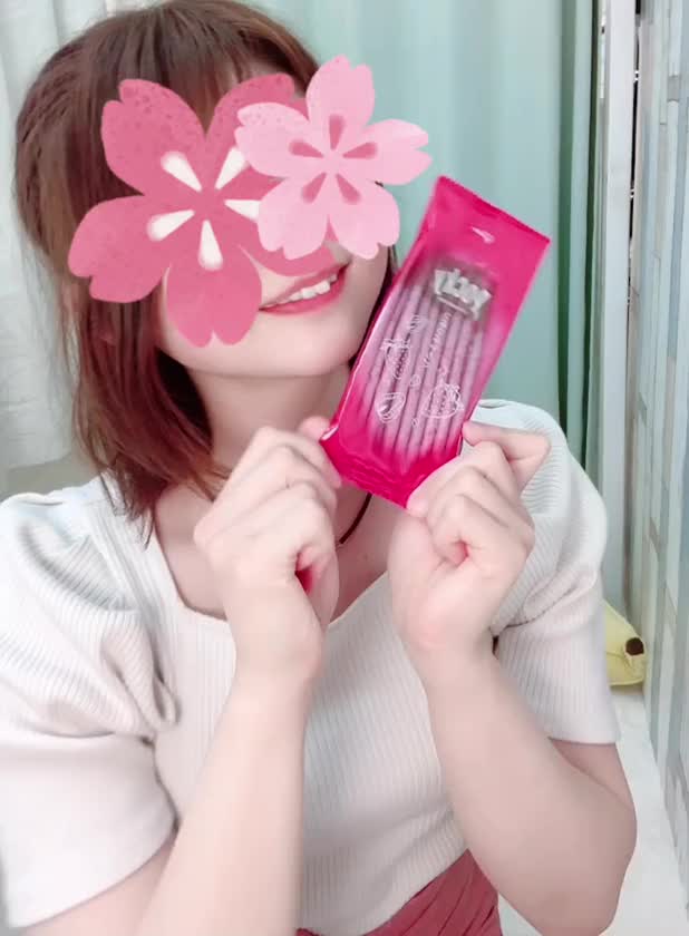 comeback Movie🎥𓈒𓂃
今回もポッキー✨
なんでかポッキーの動画をたくさん撮影してるので2回戦はもぐとぐあ〜ん編をお届けします🥳♡
ポッキーゲームしようね💓
ちなみに1番好きなポッキーは極細ポッキーです( ⸝⸝⸝⸝ ॑꒳ ॑⸝⸝⸝⸝)ﾑﾌ