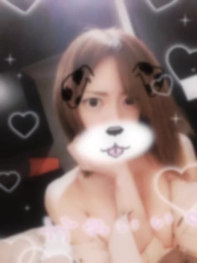 久しぶりに参加してみたぁ♥️
🎁♥️応援よろしくですっ✨
仲良し様ゎご存知の通り
常にたっちゃってる敏感な
乳首ですっ(*´艸｀*)
ペロペロ、サワサワされるの
大好きですっ♥️
心愛のちっぱい、乳首可愛がってください(*´艸｀*