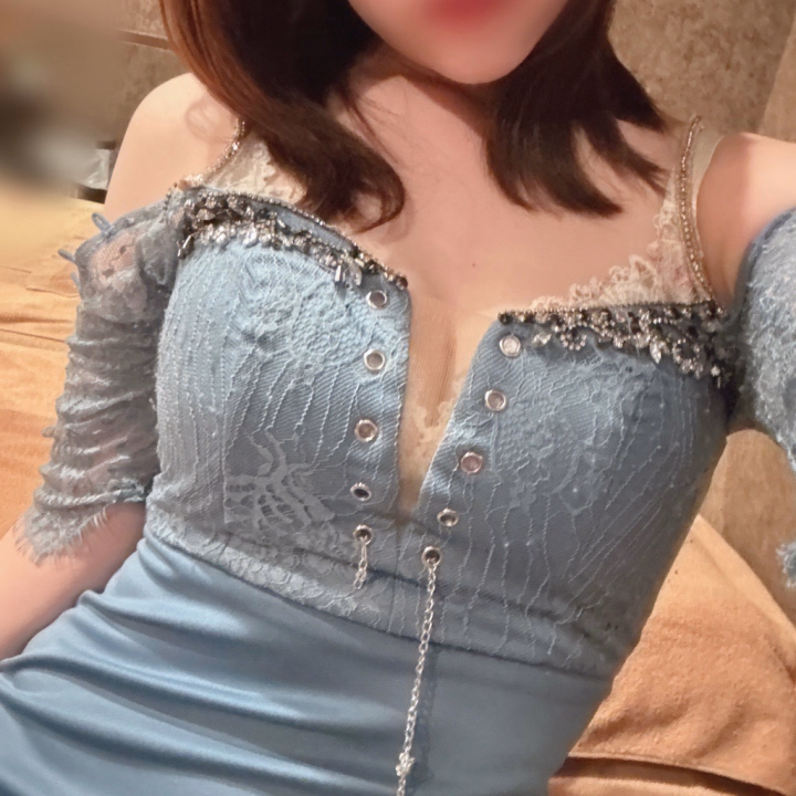 入店しました^ ^

今日から3日間遅番で出勤します！
よろしくお願いします✌🏻

出勤前にタッカンマリを作ってきたので、退勤後に食べるのが楽しみです♡


一緒にぬるぬるしましょうね〜