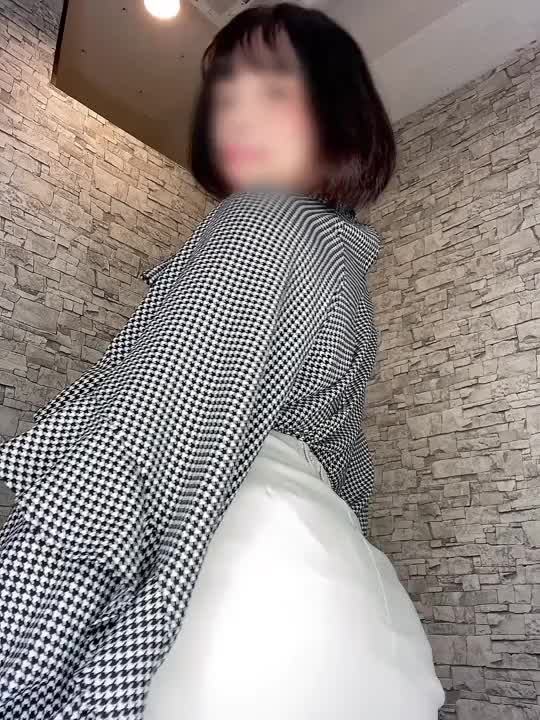 おっきいおしりの女の子すきー?🍑
るなはアナタのおしりだけじゃなくて自分のおしりもすきー🥰