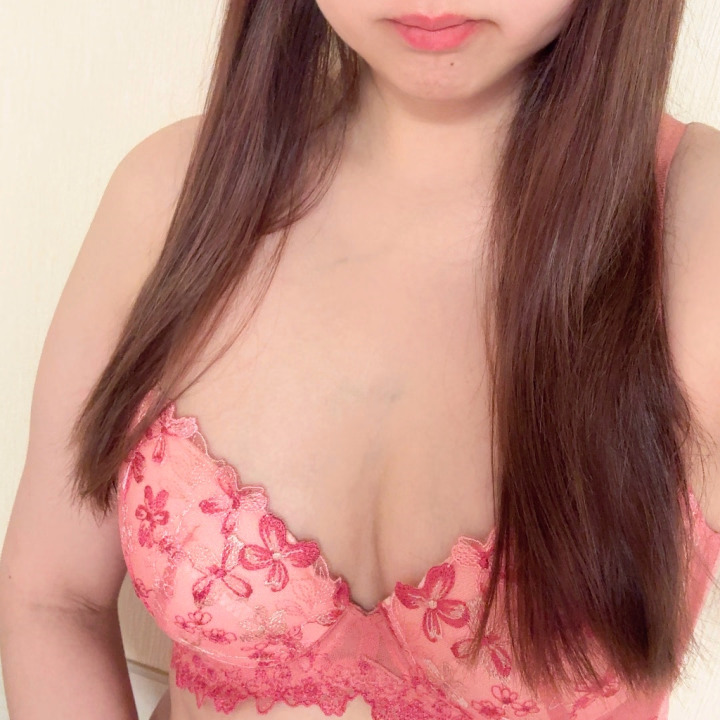 おはようございます✨️
昨日遊びに来てくれた方々
ありがとうございました🎀

楽しかったって声いただけて、
嬉しい気持ち💟

今日も一緒に楽しい時間過ごしましょ🫶



ことね