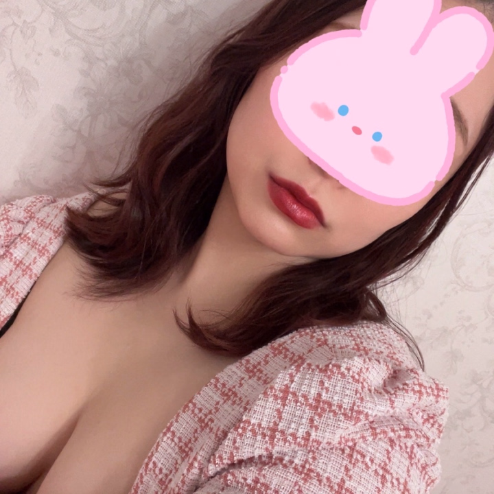 今日は吉原！
に急遽出勤です🚗

早速いつもましてのお兄さん来てくれてうれしーな！！！

15時までの出勤ですので、どしどしお待ちしてます♪