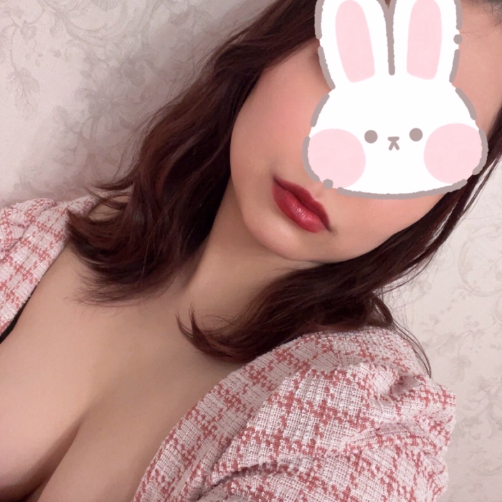おはようございます☀️


朝から雨だけど今日も一日頑張ろうね☔️

私は7-17時まで出勤でございます🐱
ゆるりゆるりとお待ちしてますね🙌



🐰くいな🐰