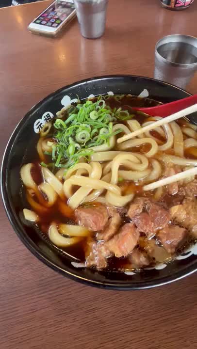 お昼時にごめんね、肉肉うどん💖