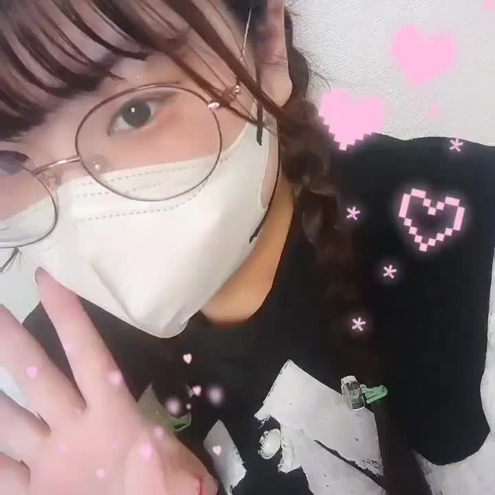 今日はかめのリアルバースディっなの😆✨

たくさんお祝いありがとうございます✨️

明日は出勤です！！
お店のイベントあります♪

かめ