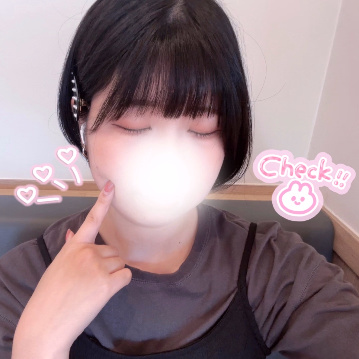 こんにちはっ

そういえば髪の毛切りました〜！
プロフィール写真とだいぶ変わってるけれど、ショートヘアには変わりない💪

昔からショートヘアなのです( ᴗ̀ ̫ᴗ́ )♡

会えた時じっくり見てみて〜！✨️

しき