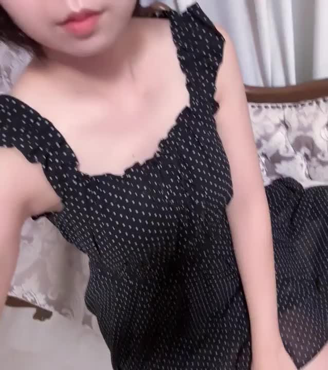 チラリズム……♡

見逃さないでくださいね？🌷

しき
