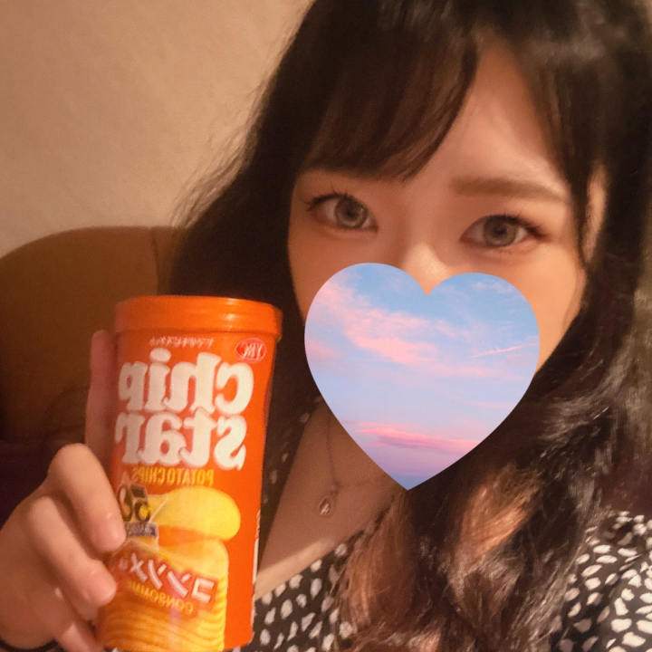 出勤してます🎶
雨だけどラストまでおります٩( ´ω` )و

スタート90分お写真指名ありがとうございました♡
差し入れ好きなものばっかりでありがたいです🥰💓💓

映画のお話も沢山できたの嬉しかったよん♡