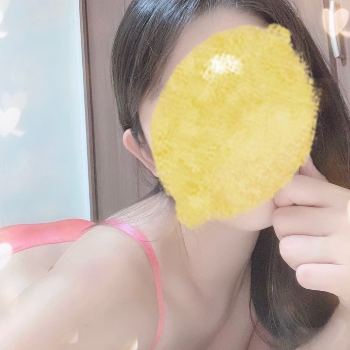 初めての投稿です(*Ü*)ﻌﻌﻌ♥

まだまだ不慣れですが、よろしくお願いします(*ฅ́˘ฅ̀*)
今日は18:00までの出勤です❤︎.*
寒がりなので暖めあいたいな(´˘`＊)

お会い出来るのを楽しみにしてますね(* ˘ ³˘)♡*
