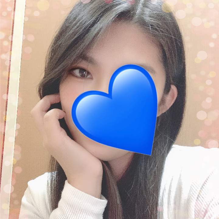 出勤しました♥

今回の写真は…初めて片目だけ披露しちゃいます！(*´v`*)
需要…ある？笑
今日は14:00-21:00までの出勤になります(* ˘ ³˘)♡*
花金なので、1週間の疲れやストレス発散しにいらしてくださいね(✿´꒳`)ﾉ°+.*
ご予約、お問い合わせお待ちしてます(´˘`＊)
日時合わない方も、ひとまずご連絡だけでもしてみてくださいね꒰⌯͒•·̫•⌯͒꒱♡♡