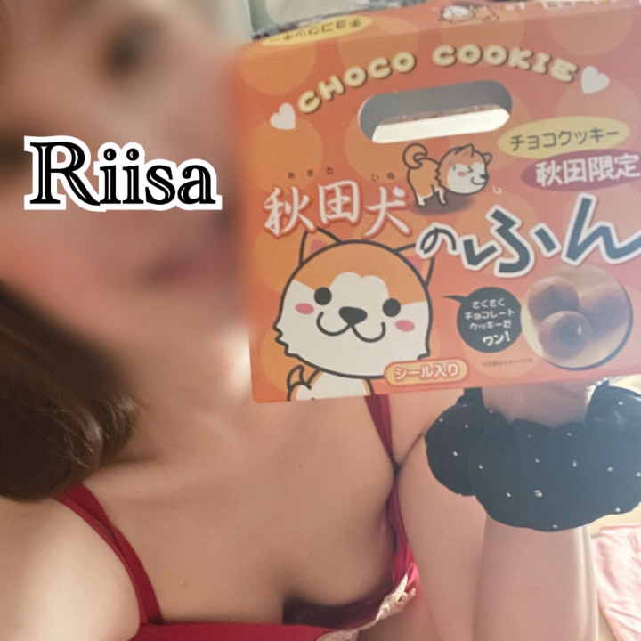 りいさです♡
沢山のお店や沢山の女の子がいる中、6月も会いに来てくれて本当にありがとうございました💕


貴方と会えてとっても嬉しい〜っ♡
紳士的で優しい方ばかりで、一緒にいてとっても楽しい〜っ♡幸せ♡


お髭ツルツルで来てくれたり、
本指名様との再会も超〜嬉しかったし、
「会うたびに美人さんになってる」
「またスタイル良くなってる」
「可愛くて愛嬌あって話しやすい子で良かった！」と喜んでくれて嬉しかったし、

九条の大罪やウシジマくんトークめちゃ楽しかったし、
超〜優しく触ってくれてすごく気持ち良かったし、
事前に爪を短く切って来てくれたり、
本指名様との100分や130分もあっという間で楽しすぎたり、
お土産や差し入れいっぱいいただいて幸せだし、

「痛くない？」って気にかけてくれたお兄さん優しいなと嬉しかったし、
「また会えるの楽しみ！」
「りいさちゃんの存在が癒しだよ」
帰り際のお兄さんの感想嬉しかったし


もぉ〜♡嬉しいこと沢山♡
楽しいからあっという間！みんな大好き💕また会えるのがとても楽しみです♡
　

りいさ♡


五反田↓
7/7(火)17:00〜0:00