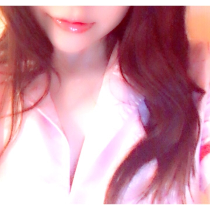 今月もたくさん来てくれてありがとうー😆💕
今週のシフトは水曜日、金曜日、土曜日です♬

来月7月からお店の価格設定が下がり、よりお得に遊べちゃいます！😳わーい🙌笑

ひなのとまだ会ったことのないお客様は特にお安いらしいですよー🙆‍♀️✨会いに来てくださーい☺️💕