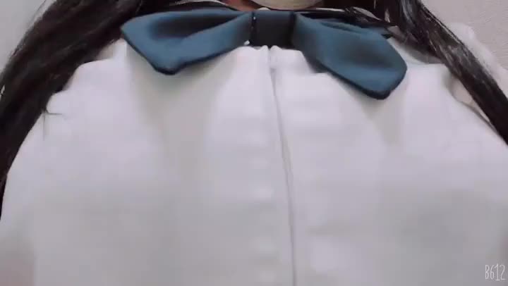 チャック、、、下げてくれる？♡