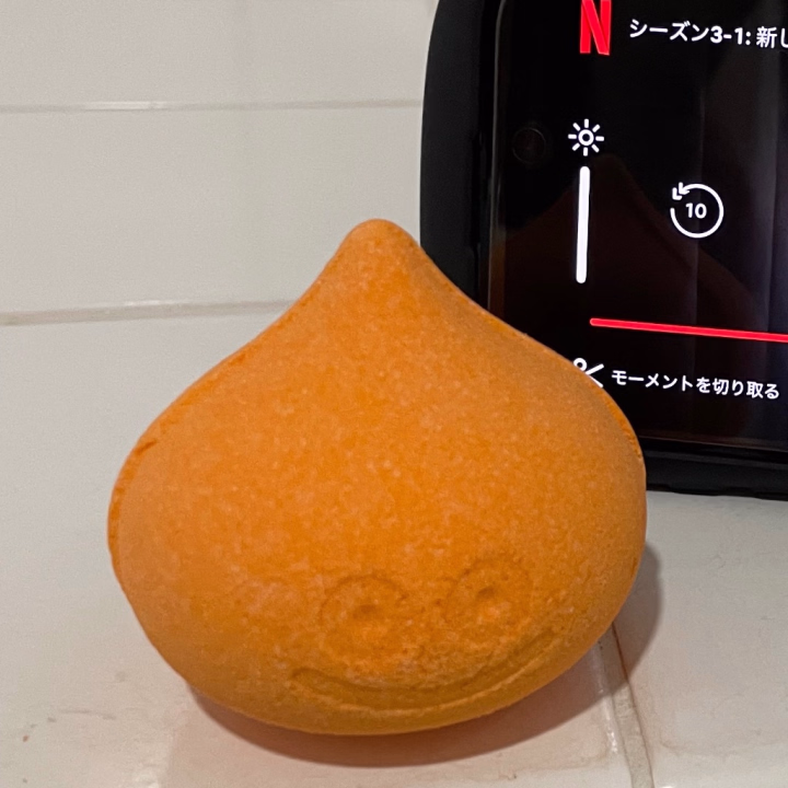 お風呂にバスボムぶち込んで
永遠にネトフリ見てるよ！

っていう日記を書いたら…
速攻で削除されてしまいました😢

ちょっとエロ過ぎたかなぁ　←
反省しています💦

台風はまだ風がごうごうしてるけど
落ち着いてきた感じがします。

昨日も今日も
家から一歩も出ていないので
明日は活動しようと思う。

人並みに。

土曜日からまた通常通り
土日水のペースで出勤しますので
お誘い宜しくお願い致します🤲

では、また〜