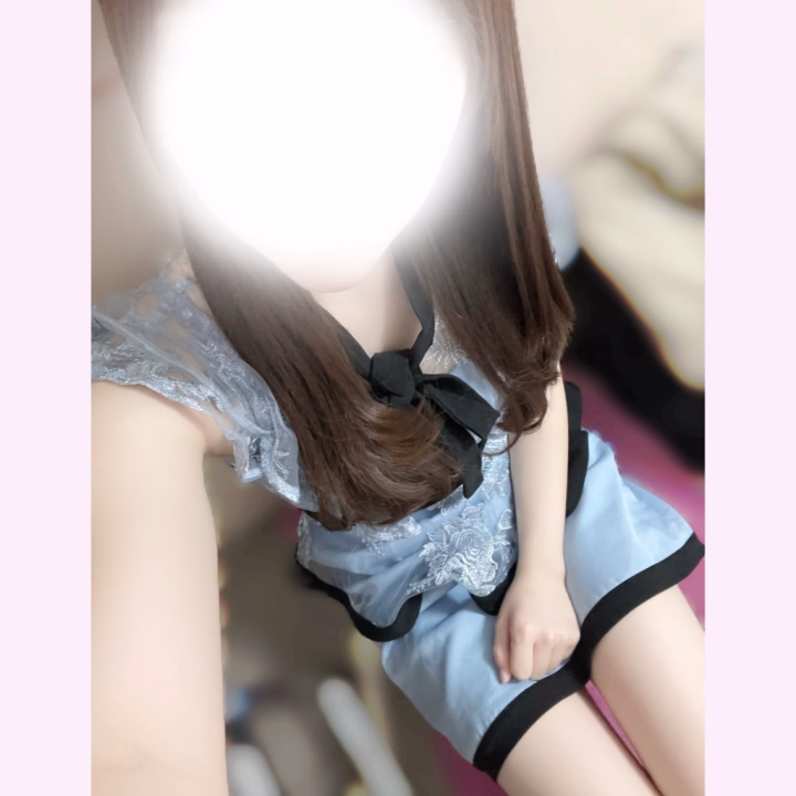 この時間ヒマになってしまう😩😩

16時までいるのでだれか！🆘

今月あと17日7-14時と

20日7-16時出勤なのでご予約ください(>_<)