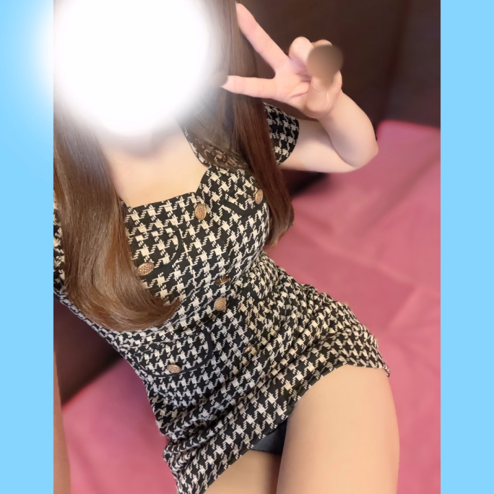 おはようございます🌼

出勤日変更あるのでご確認ください🥰🥰