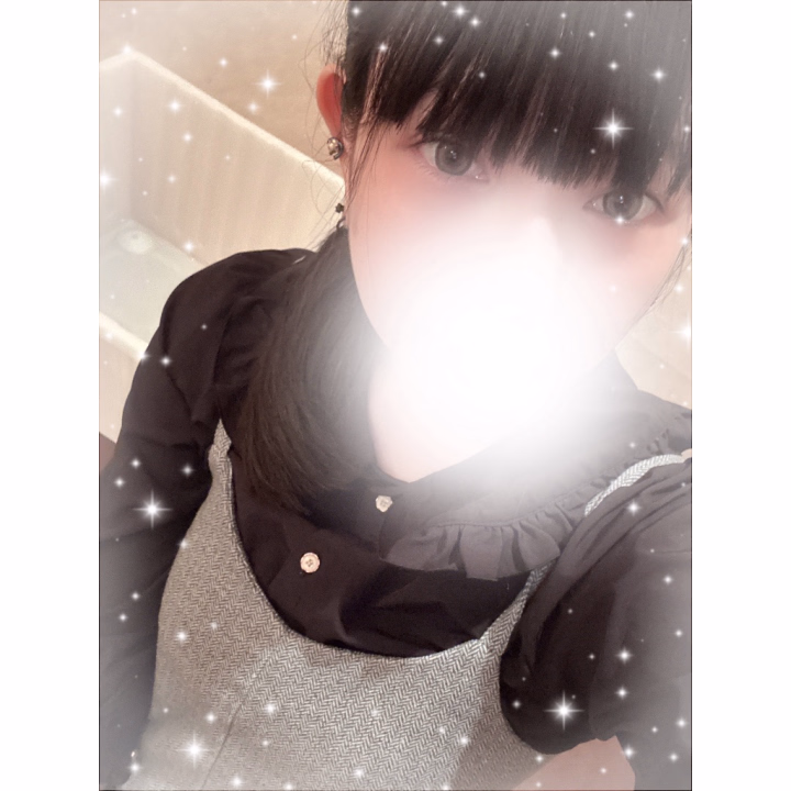 おはよだよー❤️‍🔥
みきさんです✨



またまたお久しぶりになってしまいました😭
体調が定まらないーー💦


たくさんお休みしてしまってごめんない🥺



今日はちゃんと出勤できたのでがんばるぞー💕



スタートから仲良しさんありがとです😍
とっても感謝してもしきれない🥹



今日は18時までー！！
ご指名ご予約たくさんお待ちしております👍