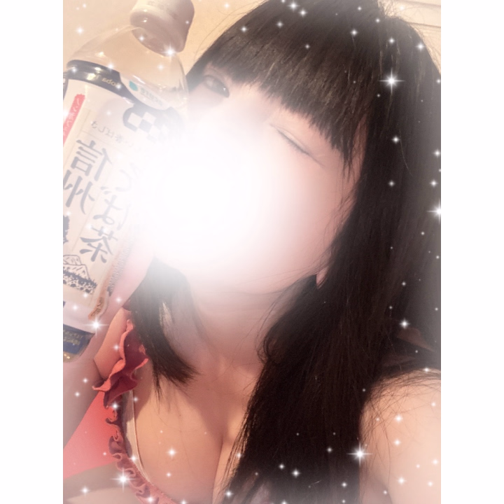おはよだよー☀️
みきさんです🌴


今日もがんばって出勤できたっ✌️
今週は今日から毎日出勤予定なので体調に気をつけながらがんばるっ💕




今日は15時までー！！
ご指名ご予約お待ちしております😍