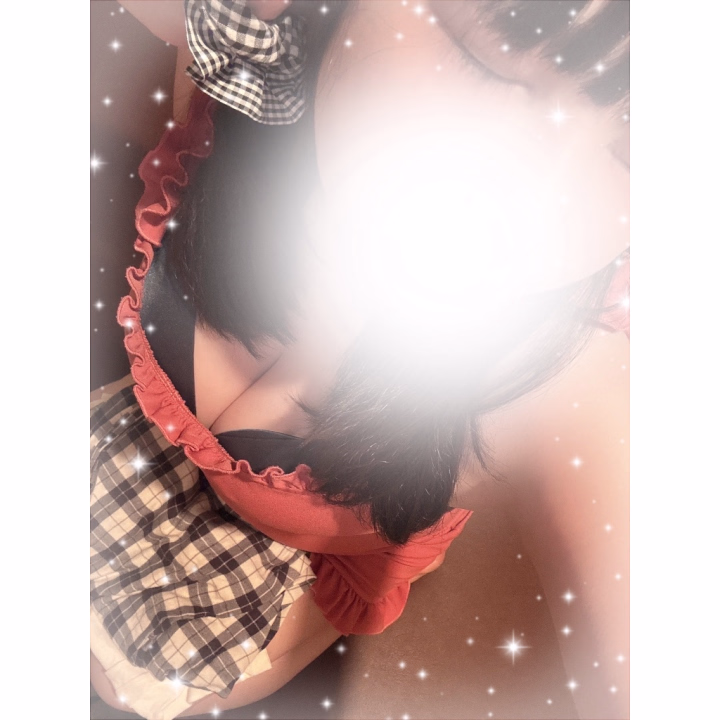 おはよだよ🎶
みきさんです💕



昨日のゲリラ豪雨ちゃんと降られましたみきさんです🤣


雨女すぎて笑っちゃいました🥶





そしてそして、昨日と今日この時間まで来てくれた仲良しさんたち本当にありがとうです❤️‍🔥


少しは元気な姿をお見せできたかなぁ🥹




もちろん初めましてのお兄様も大歓迎ですっっ😍



今日は20時までいまーす！！
ちょっと長めなので栄養ドリンク飲んでばっちし👍

ご指名ご予約まだまだお待ちしております💕