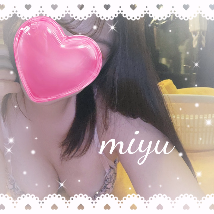 みゆです～出勤してます💖本日も宜しくお願いします💖先週いつも本当に素敵な場所があってそこに桜をみにいったんですが、なんとまったく咲いてませんでした残念です😭桜いつさくの～🌸💖