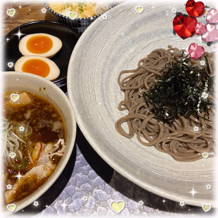 本日もありがとうございました

なんか最近くしゃみが止まらない…

いやぁ…花粉じゃないよね、ハウスダスト？

明日も出勤です、よろしくお願いします