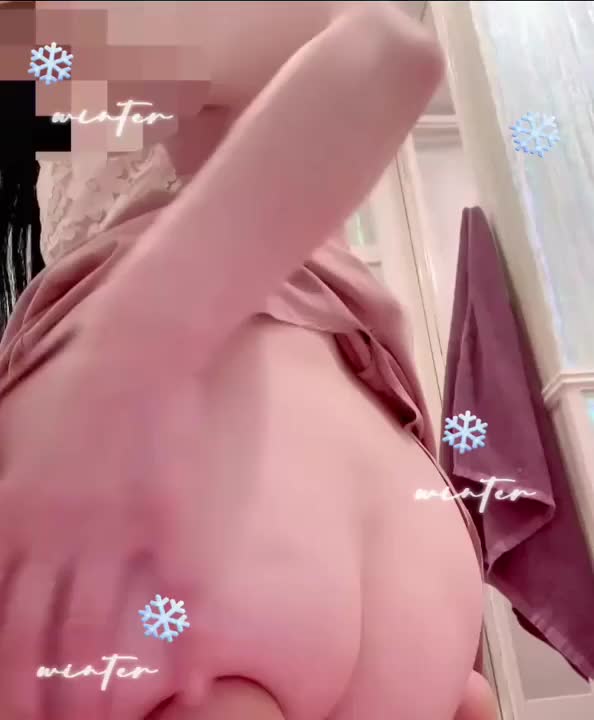 明日木曜日と金曜日
早番です♪

逢いにキテネ