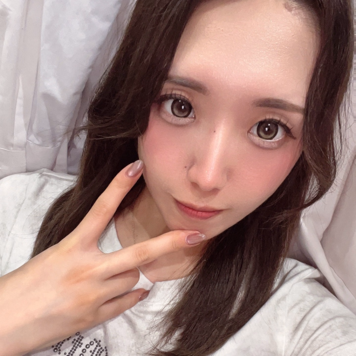 おでこの火傷がなかなか治りません🥲
今来たらみんな見れますよ😂

早く良くならないかなあ😭💦