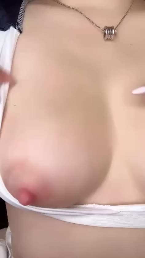 おはよう(´｡•ω(•ω•｡`)ぎゅー♡


優しく触って😳💗💗