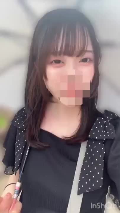 日傘さしてで手が塞がってたから喋ってみたよ🎶
お兄さん達にも声を褒めてもらえることあるんだけど、これを見てくれてるおにいさんは好きかな？🎶