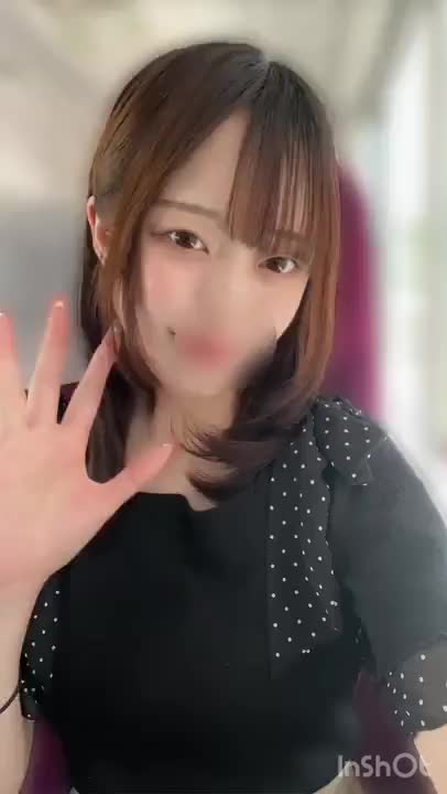 今日も一緒に遊ぼ♫
エッチなお誘い待ってるね♡