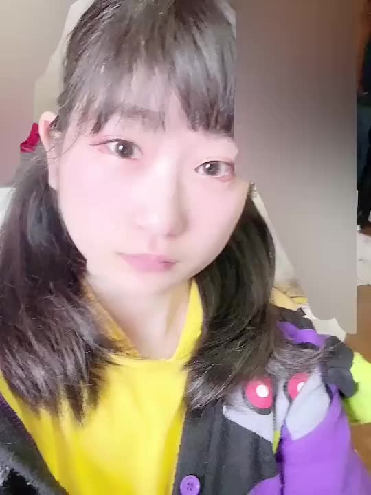 テンションくっそ高いかなでぃえる∠(ﾟДﾟ)/イェーイ  昨日のメイクは可愛くできた気がする🥰