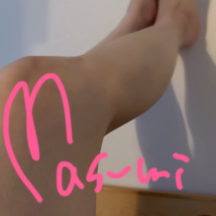 今日も時間いっぱいはじめましてのお客様もご本指様も一緒に過ごせて嬉しかったです！ありがとうございました！！

明日は短い時間で出勤予定です

前日20時以降〜当日のご予約はダブルブッキングやトラブルを避ける為にお店から直接のご予約をお願いします…！  

ネット予約は、2営業日後から承ります

♡♡♡  
事前のヒメチャンネルのトークからのご予約は、ご予約の際のお名前（偽名も可）・遊ぶ日時とコースの時間・お店のご利用有無・会員番号（すぐ分かる場合）
これらを教えて頂いたら私の方でご予約します  
♡♡♡

体力消耗が凄い…全力で過ごしている証拠ですが、長い時間の出勤は今の体調では難しいなーとなっています
しっかり休みます(*_ _)zzZ