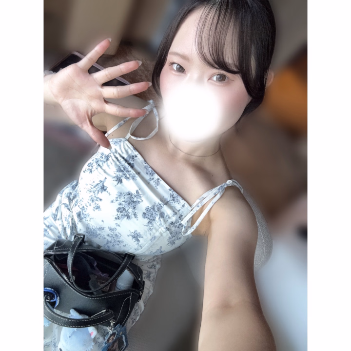 旅行で沖縄に来ています🌺✈️


帰宅したらメッセージ返すので、
気長に待ってていただけると
嬉しいです😖✨