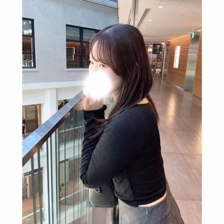 9月ありがとうございました💫


今月も五反田米子共にたくさんの
仲良し様、初めまして様に
お会いできて幸せな月でした✨


いつもふとした時に
私との時間を楽しみにしてくださったり、私に会いたいと思ってくださる方々がいることって本当に幸せで嬉しいことだなぁとしみじみ感じています。💭

いつもありがとうございます🙌🏻


来月もこれからも
よろしくお願いしますね☺️💋


明日からはハロウィン月間🎃
ということで、
コスプレやお菓子🍬を用意してるので
あの言葉言ってみてね😋
(姫予約限定コスプレは五反田のみです)