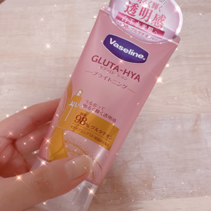 今日お会いしたお兄様でアイナの使ってるボディークリーム教えて欲しいと言われたの帰りに教えるの忘れてしまったので此方で(⸝⸝⸝•́ω•̀⸝⸝⸝)💓✨️


見てくれてたらいいな❣️❣️


今日会う方皆お肌ツルツルって言ってもらえてとても嬉しかったです"(*´ 艸 `*)"💓
いつも保湿は毎日欠かさず、家では擦らないようにマイクロファイバータオルで身体拭いたりしてるので褒めて貰えて嬉しいです🥰


Ina🐈‍⬛🎀