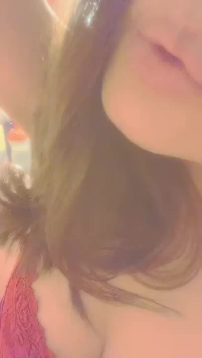 今週も（月）と（火）は2連休したよ⭐︎

水曜日〜土曜日まで❤️


あさこは夜番だけの出勤だから

電話ご予約してから逢いに来てくれたらテンション爆上がり❤️


待たずに入れるので

是非お電話予約で来てくれたら

嬉しいな❤️


時間ギリギリまで
あさこと気持ち良くなろう！

あさこは時短なし！
シャワー一番速いんだが笑

エッチなお兄さん❤️

待ってます！