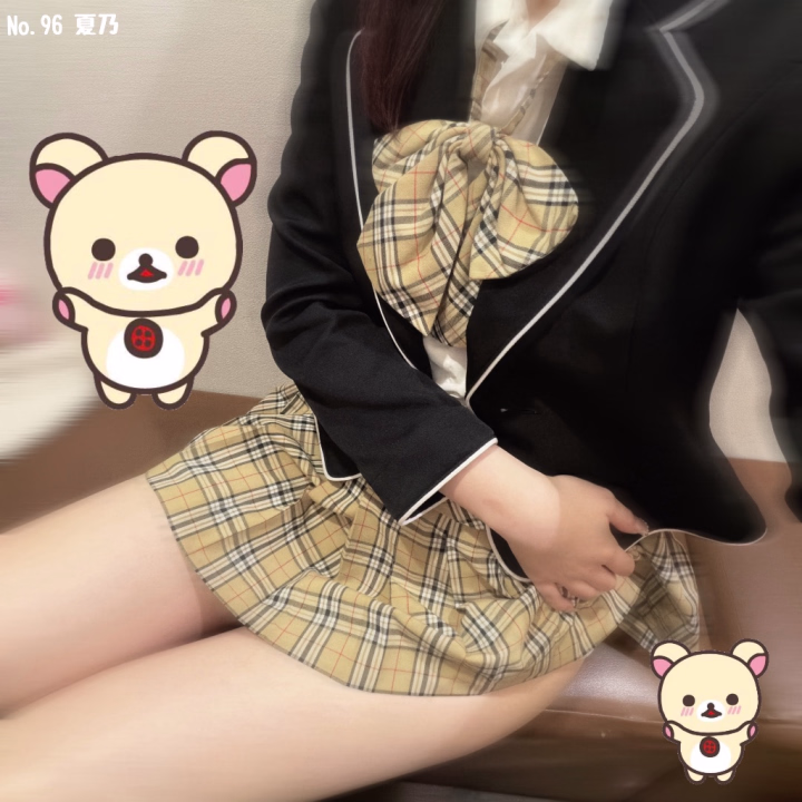 おはよ~❕夏乃です🌟🩵
 
 
昨日もご指名､ラブコール
ありがとうございました₍ᐢᵒ̴̶̷̥́  ·̮ ᵒ̴̶̷̥́ ᐢ₎💖💖
 
乾杯と差し入れもありがとう〜っ！！
 
 
日記遅くなっちゃってごめんなさい🙇🏻‍♀️💧
 
 
昨日の夜に青蘭ちゃんと山田ちゃんとスペースしてまちた👶🏻
たくさんの人がきいてくれてコメントもくれて楽しかった❣️
 
スペースからヒメチャンのフォローも嬉しいﾃﾞｽ🫶🏻
甘やかしてほしい人間なのでたくさん甘やかしてね(⩌⩊⩌)👍🏻
 
 
本日､27日10~16います❕
いつもより短いけど会いに来てくれたら嬉しいなあ
待ってるね~^ ̳.  ̫ . ̳^