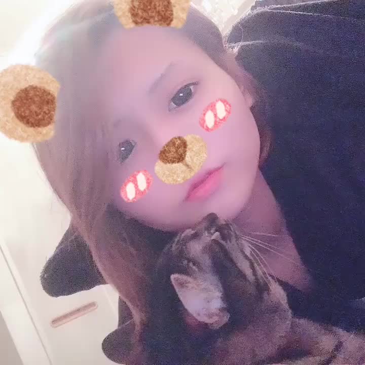 彼女との秘蔵映像📷⠀ 2週間逢えないで居るの( ꒪ͧ-꒪ͧ)⠀ 寂しいよぉ( ；^；)⠀ お兄様達にも当分逢えないから⠀ 浮気しないか不安(ㆀ˘･з･˘)⠀ 絶対戻ってくるから⠀ いっぱい溜めて待っててね♡♡