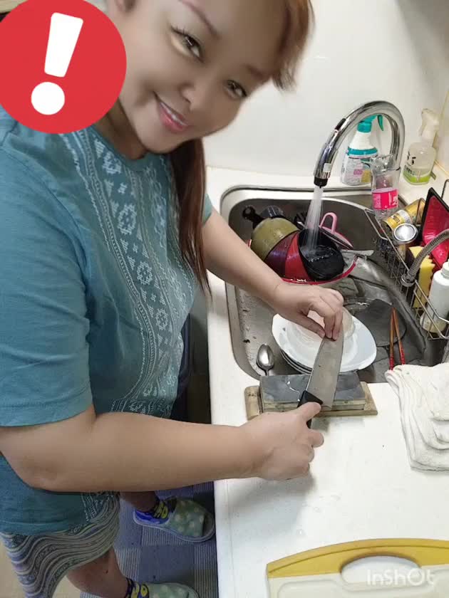 先程
の
答え
は
・・・


砥石
でした〜。


吉原クラブ華
近藤ひろ