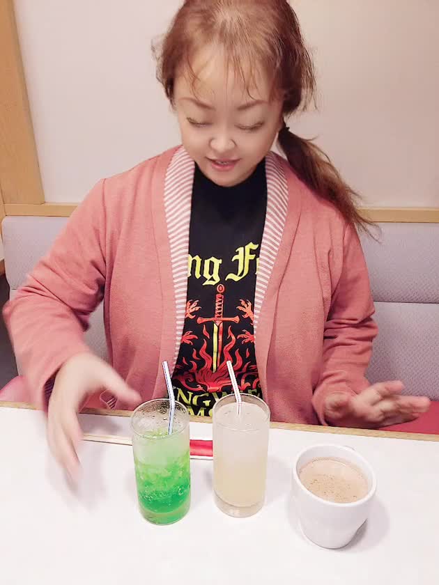 ドリンクバー
を
頼んだよ☕🥛🍵


吉原クラブ華
近藤ひろ