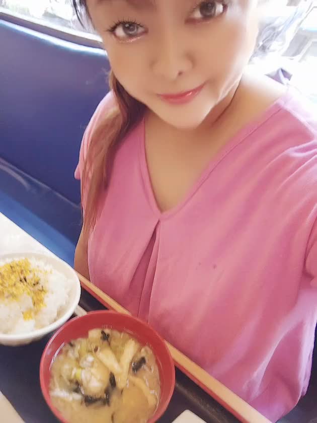 我が家の食堂
で
朝ごはん♪


吉原クラブ華
近藤ひろ