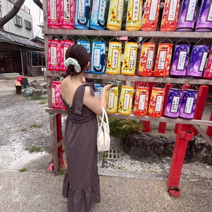 まいってね、電話苦手なの😅 
でも、お兄さんと会うのは大好き💘


Sっ気があるから、お兄さんを責めるのも好きだなぁ😘 
まいと遊ぶと、きっと楽しい時間を
過ごせるよ😉✨

まいと一緒に、素敵な思い出作ろうね💋 

まいとイチャイチャしたいお兄さん、
お店に来てね❤️