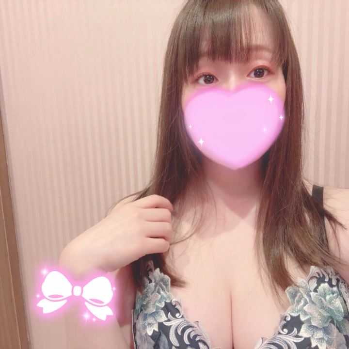 おはようございます☀
こころ出勤しました🥰
　
本日も17時までのんびりお待ちしております🎵
　
昨日のドラフト見たせいか
夜見た夢がすごいことになってました🤣
　
ブラジル代表選ばれてた子も
西武ってことでパリーグで見れるの嬉しいなぁ🥹
　

🍀今後の出勤🍀
🍂10月
23日(金) 9-17 🈳10:40-
24日(土) 9-17
26日(月) 9-17
27日(火) 9-17 🈳11:20-
28日(水) 9-14
30日(金) 9-17
31日(土) 9-17