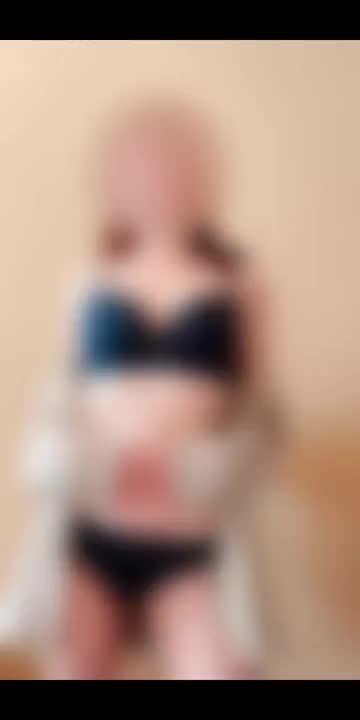 《イベント動画🎥》
はみ乳Version♥️
チラ見せしてるけど👉🏻👈🏻⸝⸝⸝💭
……ていうより、全部出てます🙈

動画からのフォロー/推しうちわ/ログボや🎁/いいね♡などなど、応援して頂けたら嬉しいです😌💕