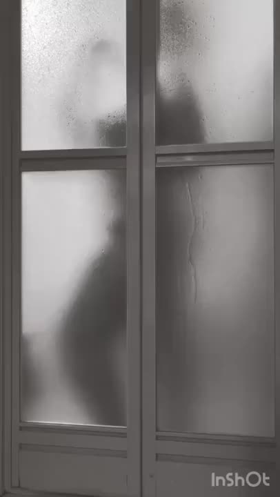 シルエットってなんかえっちですよね！！！
想像しちゃいました？


(動画消えたので再投稿です💦)