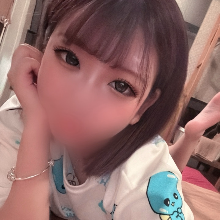 おはようございます☀️


今日も元気に出勤しましたっ✌🏻🍥

昨日ちょっとお昼寝しちゃったから
夜寝れなくて大変だった😹😹😹😹

なんとか頑張って寝て
頑張って起きれました✊🏻‪笑


気づけば今回の出勤も
今日含めて残り2日なんだよ〜🧐

毎回言ってるけど
早いね(´・ω・｀)


昨日もお久しぶりのお兄さんに
会えて嬉しかったな( ᴖ ̫ᴖ )♩

残り2日まだまだいっぱい
お会いできると嬉しいです( ᴖ ̫ᴖ )♩

もちろん初めましてのお兄さんも！！！！




うさはな