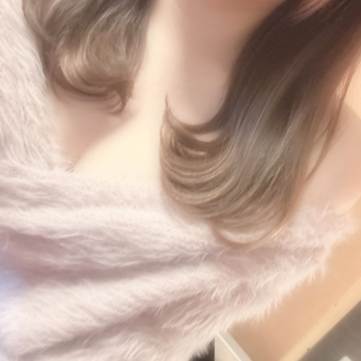 お家で待ってる彼女感ある♡？

早くみんなに会いたいなぁ♡