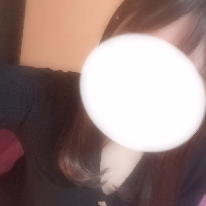 珍しい土曜日出勤です！

みんなは今日からGWかな？
どこか旅行行ったりするのー？

のえはのんびりしたGWを過ごす予定🗓️！
そして今はとにかくゴンチャが飲みたい！
新しいマンゴーのやつ！
マンゴー🥭♡大好きなんだよね♡

今日はラストまでいる予定なのでお店で待ってるねん♡